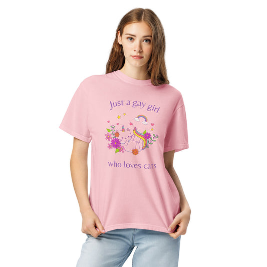 Just A Gay Girl Who Loves Cats | T-shirt - The Sapphic Company